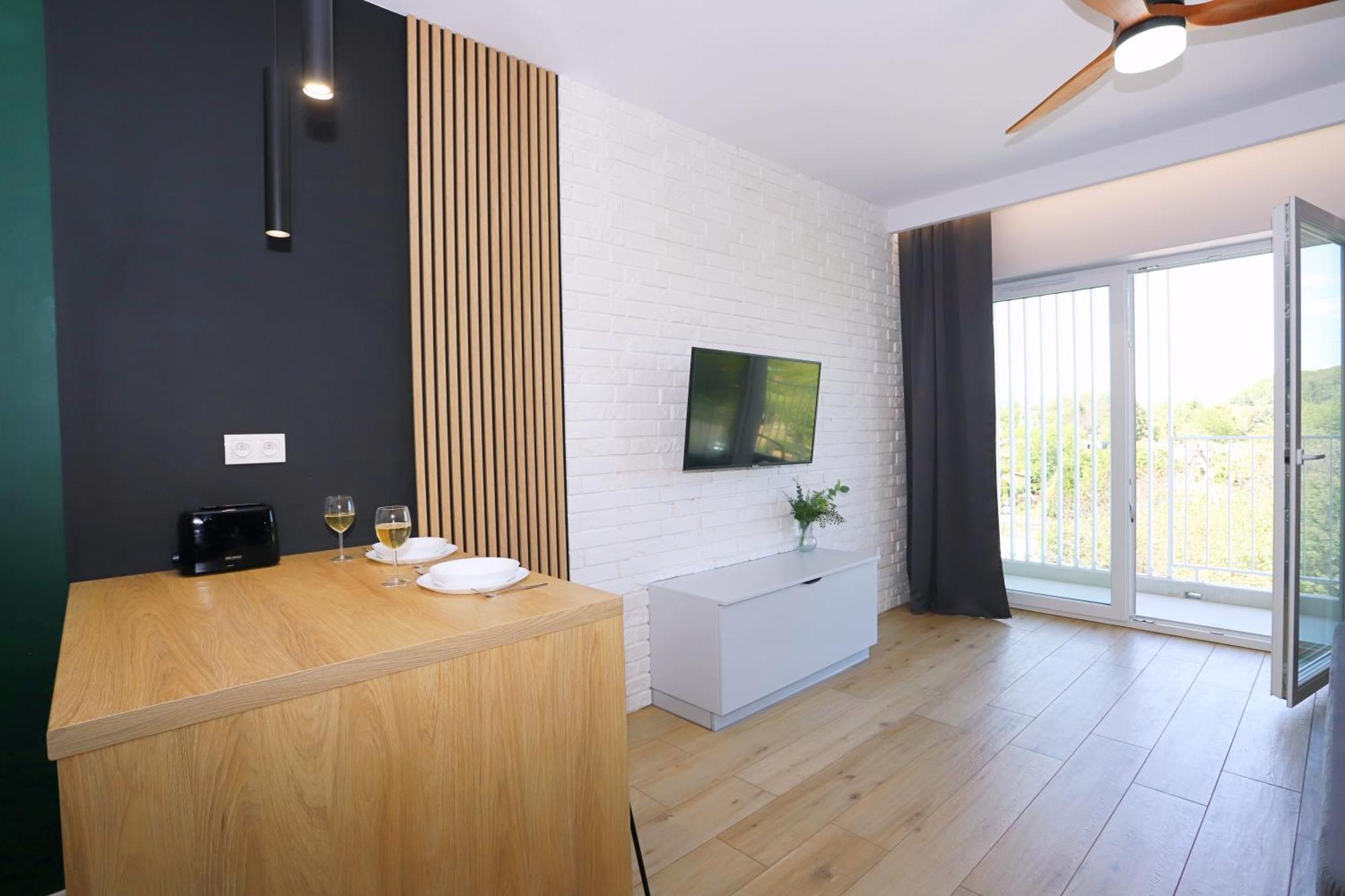 Apartament Zielone Podwale Wałbrzych Dış mekan fotoğraf